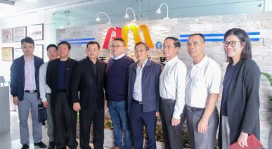 政企合作 携手未来 | 珠海市台湾事务局局长刘江成、高新区党委副书记梁兆雄一行参观考